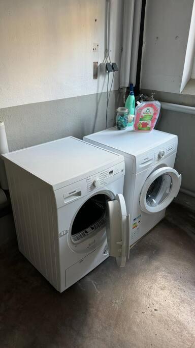 Monikas Home - Gemuetliche 3-Zimmer-Wohnung Im Herzen Von ベーブリンゲン エクステリア 写真